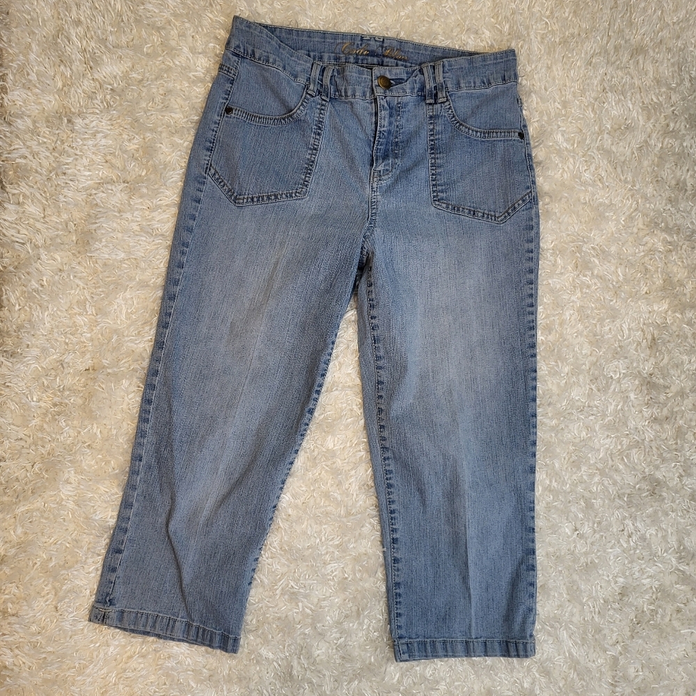 Code Bleu Women's Capri Jeans, Light wash blue, Size 8